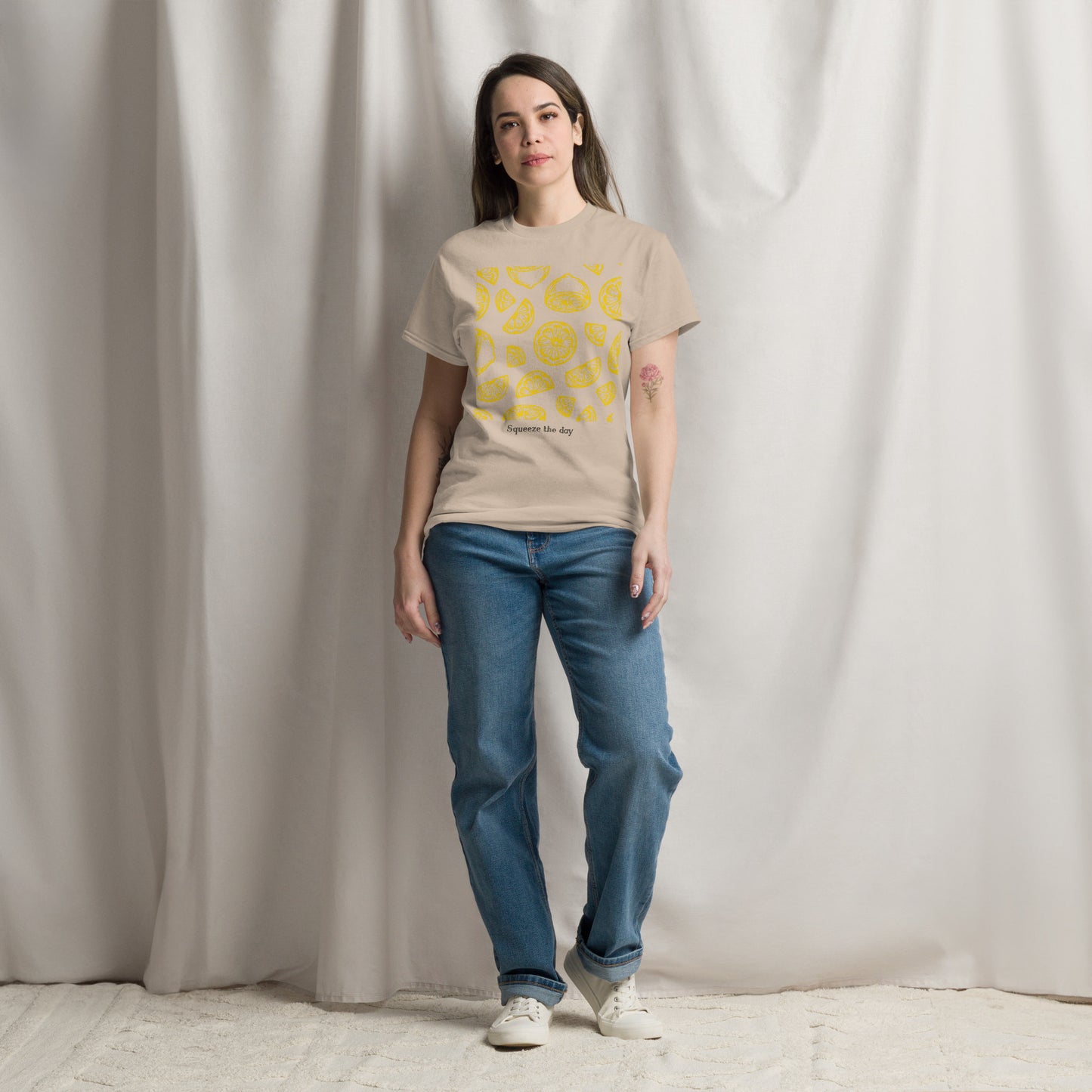 Basic Unisex T-Shirt mit Print - Squeeze the day
